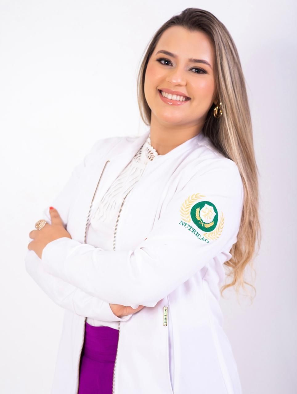 Nutricionista Júlia Mara