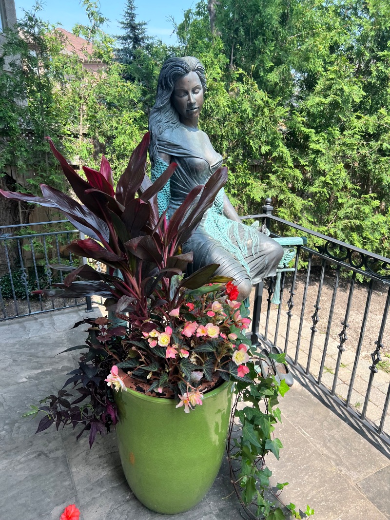 Commercial entry planters
