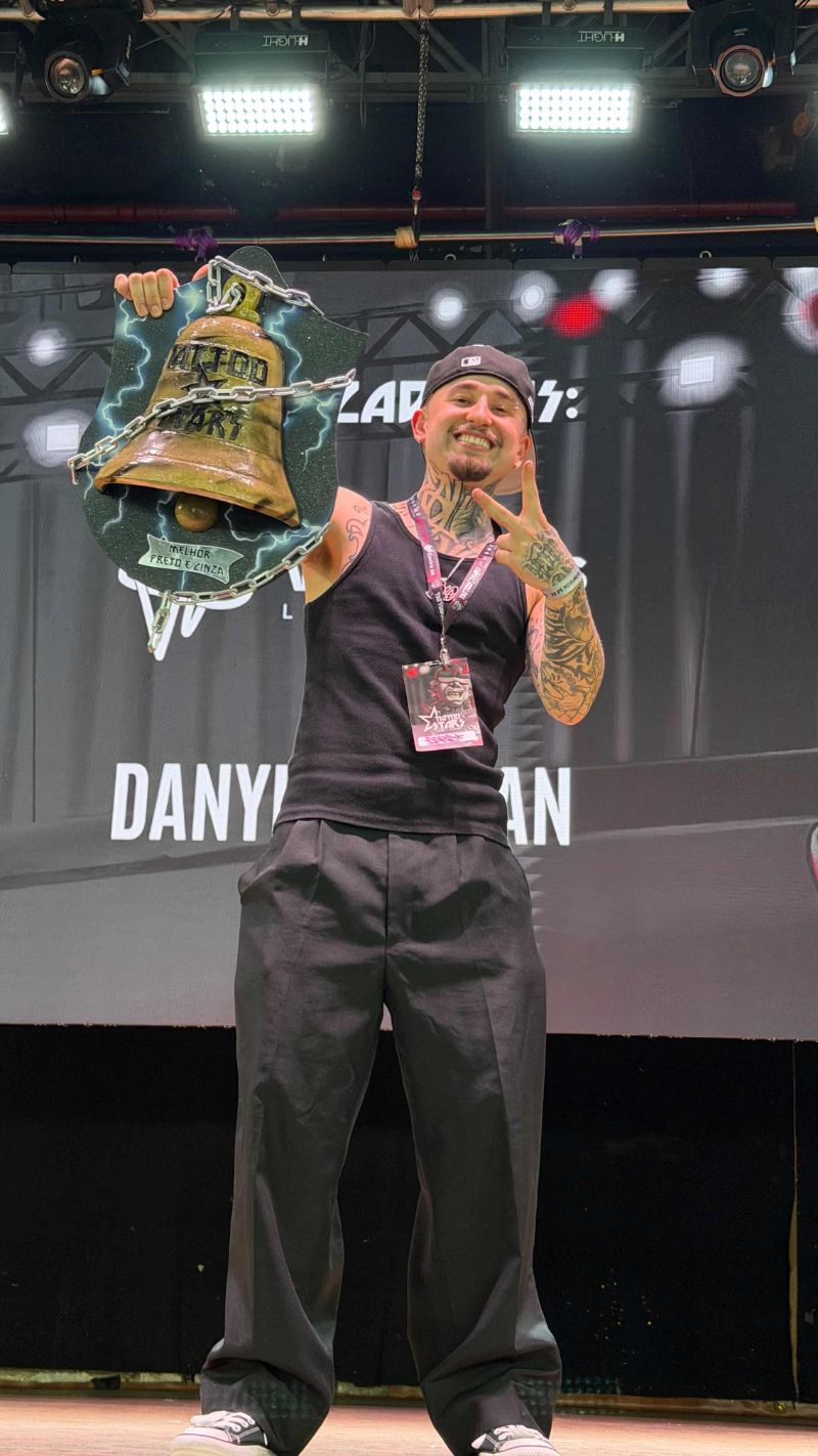 1º Preto e Cinza Tattoo Stars