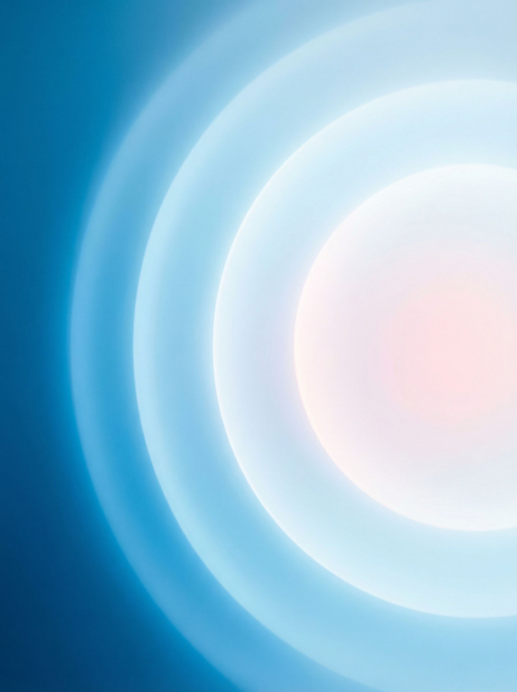 Soft blue concentric light gradient