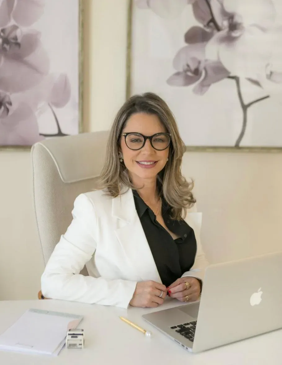 Dra. Deborah Fuzina - Psiquiatra