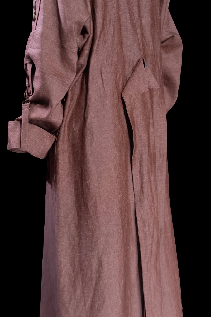Collar Detail