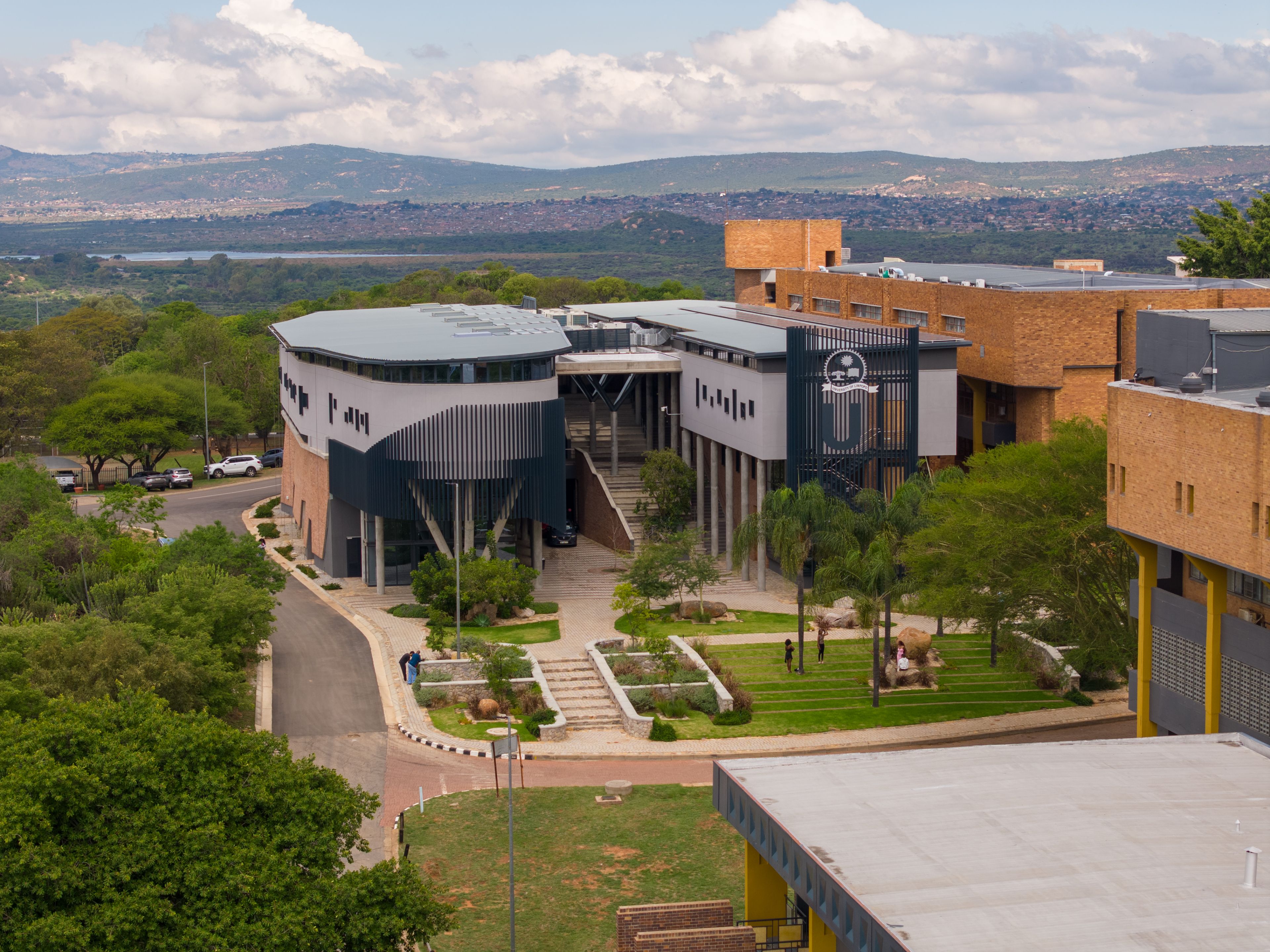 Earth Sciences Building