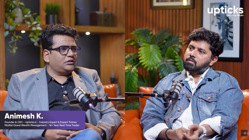 Financial Podcast Interview Split Screen